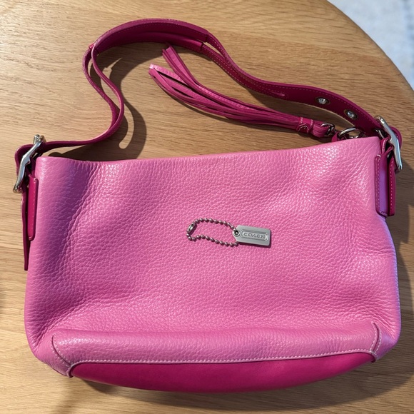 Coach Vibrant Pink Leather Shoulder Bag - Picture 5 of 16
